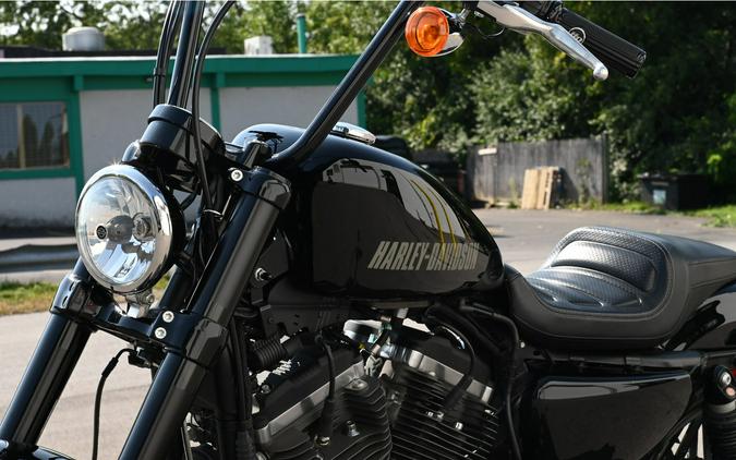 2016 Harley-Davidson® XL1200CX Sportster Roadster