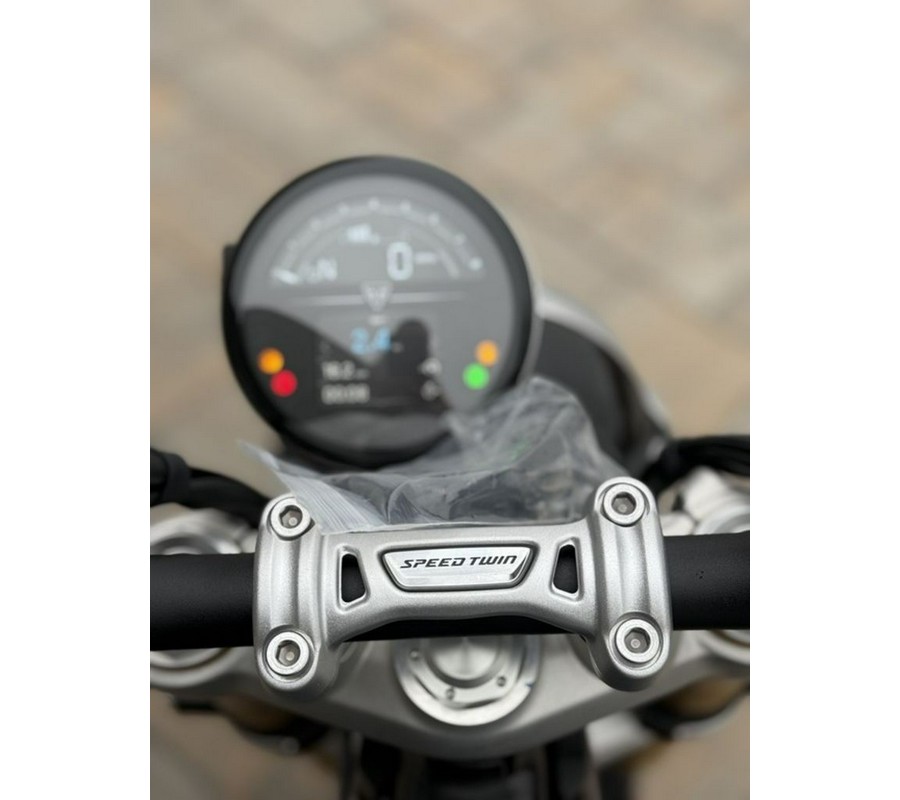 2025 Triumph Speed Twin 1200 RS Sapphire Black