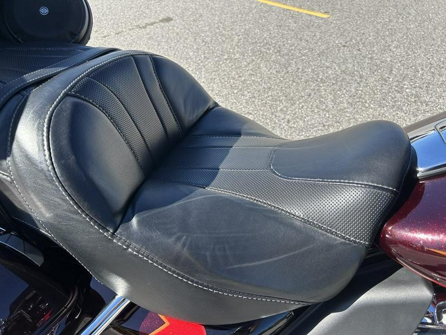 2017 Harley-Davidson® FLHTKSE - CVO™ Limited