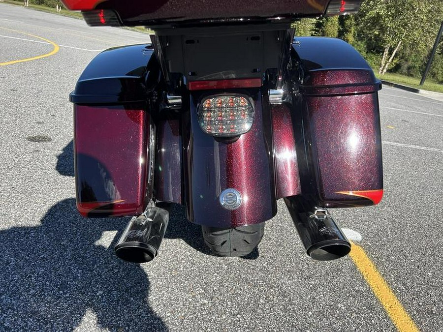 2017 Harley-Davidson® FLHTKSE - CVO™ Limited