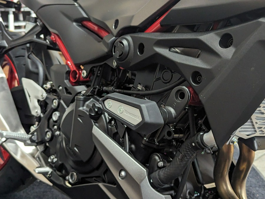 2024 Kawasaki Z500 SE ABS