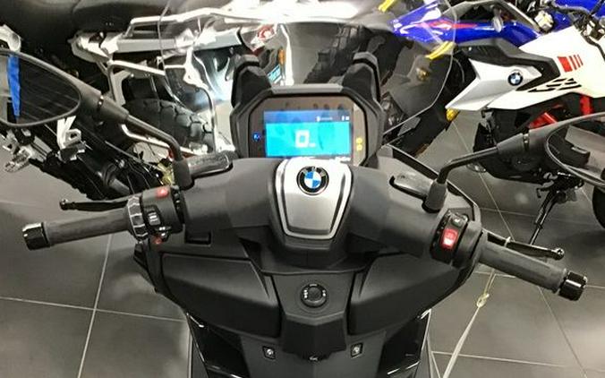 2024 BMW C 400 GT Triple Black