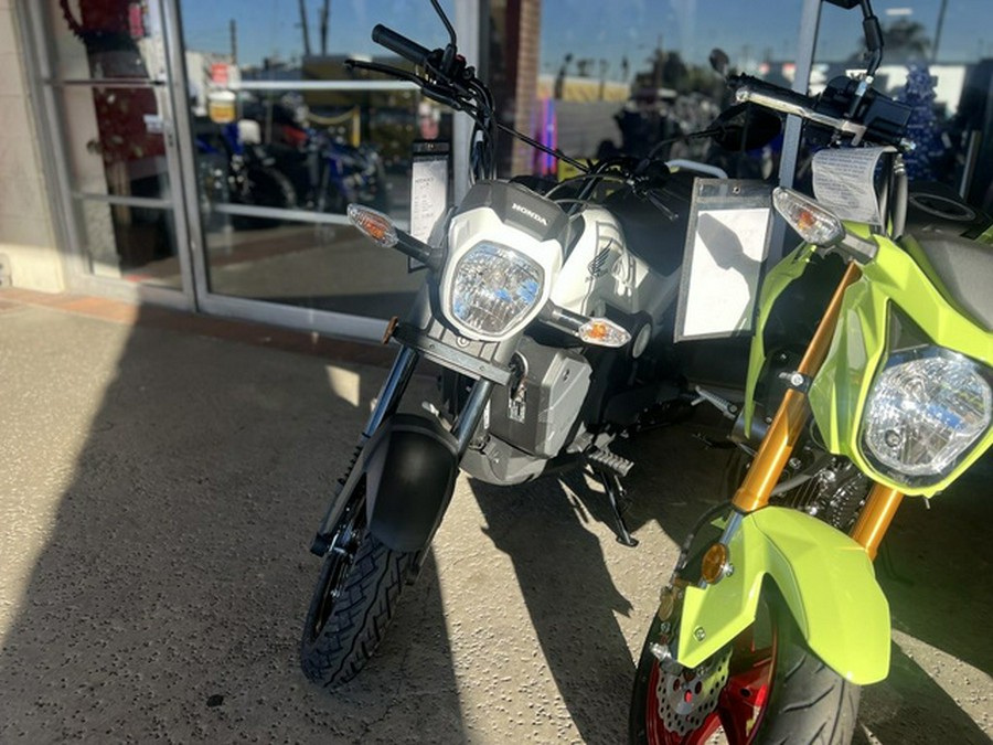 2025 Honda Navi White