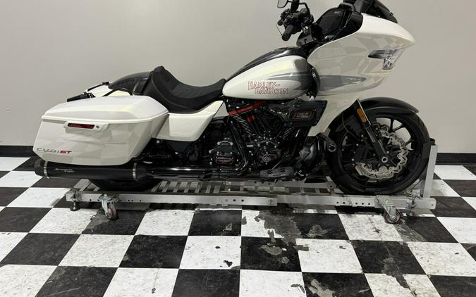 FLTRXSTSE 2024 CVO™ Road Glide® ST