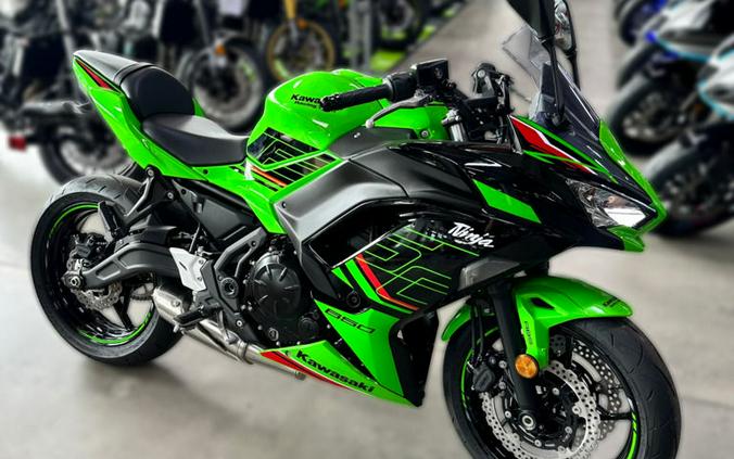 2024 Kawasaki Ninja® 650 KRT Edition ABS