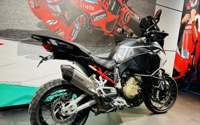 2022 Ducati Multistrada V4S Aviator Grey / Spoked Wheels