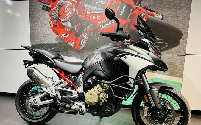 2022 Ducati Multistrada V4S Aviator Grey / Spoked Wheels