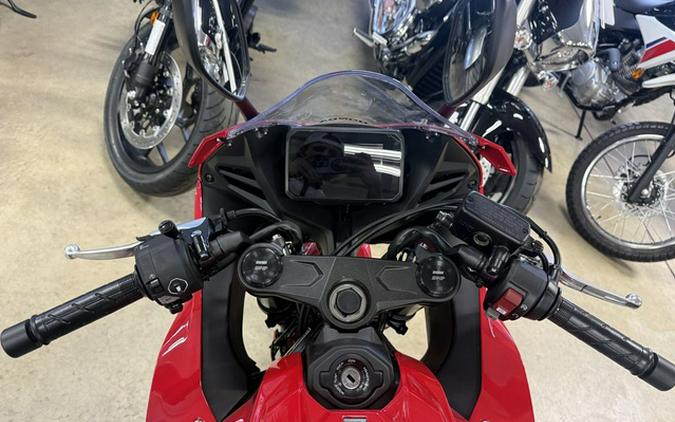 2026 Honda CBR650R E-Clutch