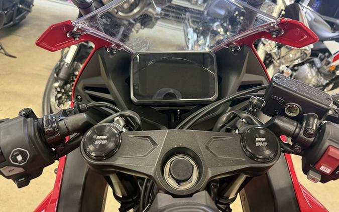 2026 Honda CBR650R E-Clutch