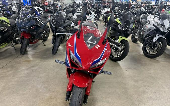 2026 Honda CBR650R E-Clutch