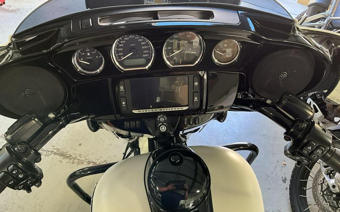 2018 HARLEY Street Glide Special