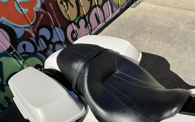 2018 HARLEY Street Glide Special