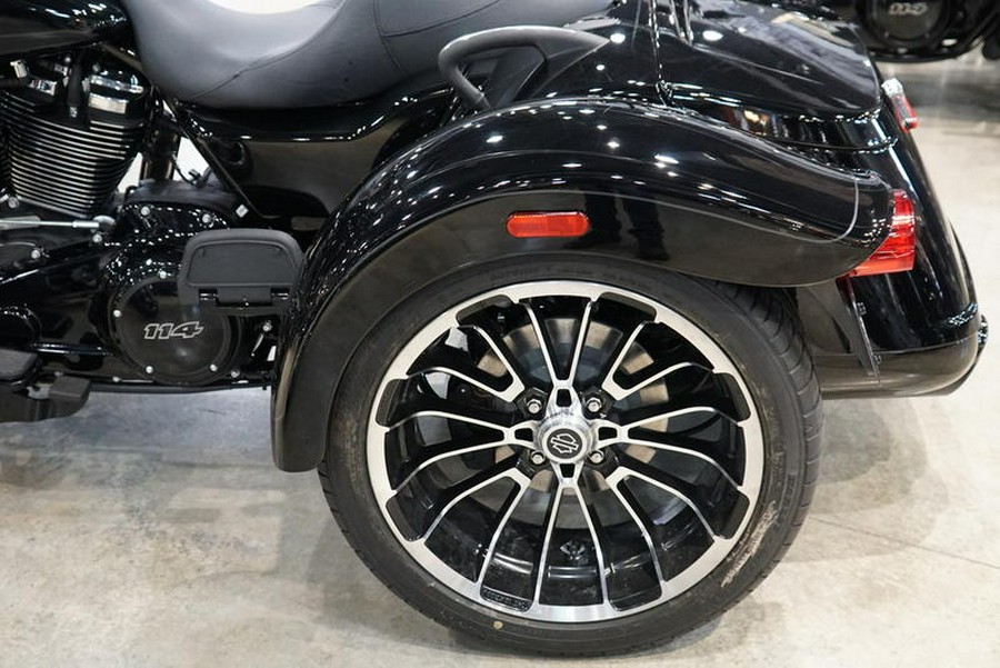 2024 Harley-Davidson® FLTRT - Road Glide® 3