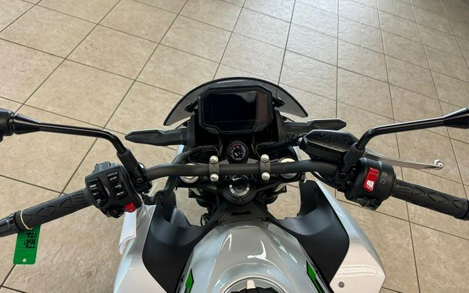 2024 Kawasaki Z7 Hybrid ABS