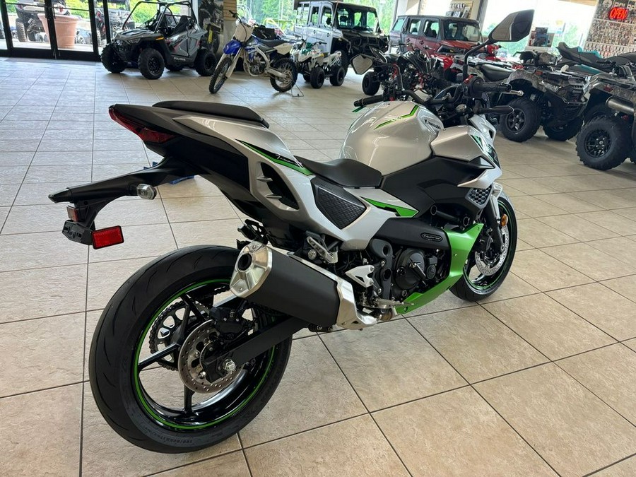 2024 Kawasaki Z7 Hybrid ABS