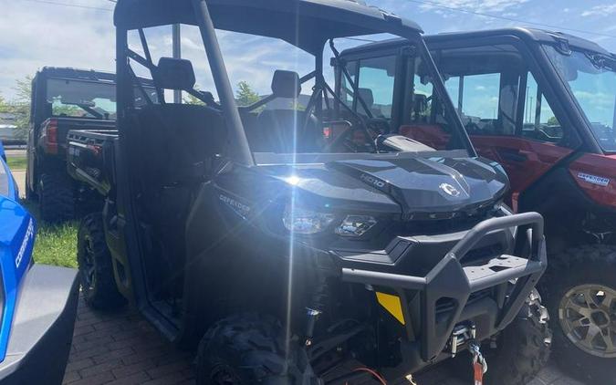 2024 Can-Am® Defender XT HD10