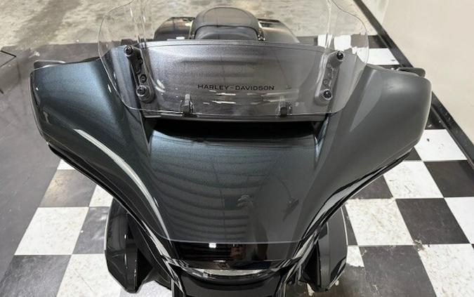 Street Glide™ Ultra