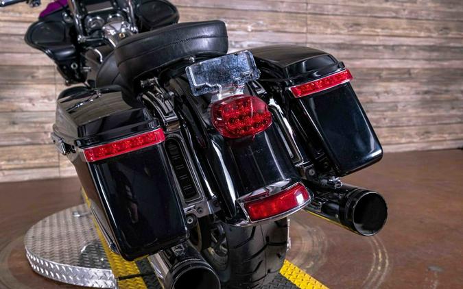 2017 FLTRU - Road Glide® Ultra - Harley-Davidson®