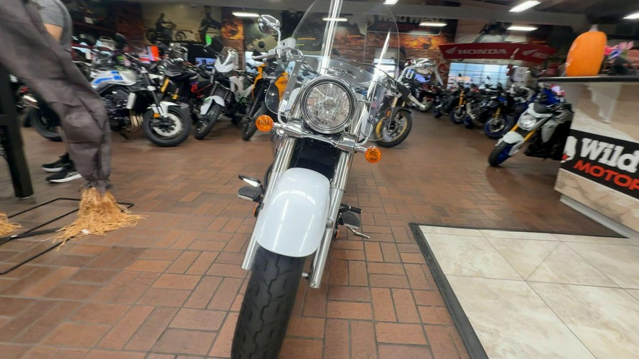 2022 Suzuki BOULEVARD C50T
