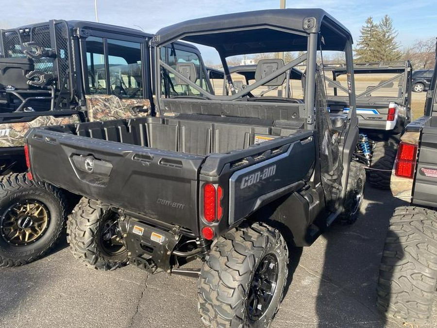 2024 Can-Am® Defender XT HD7