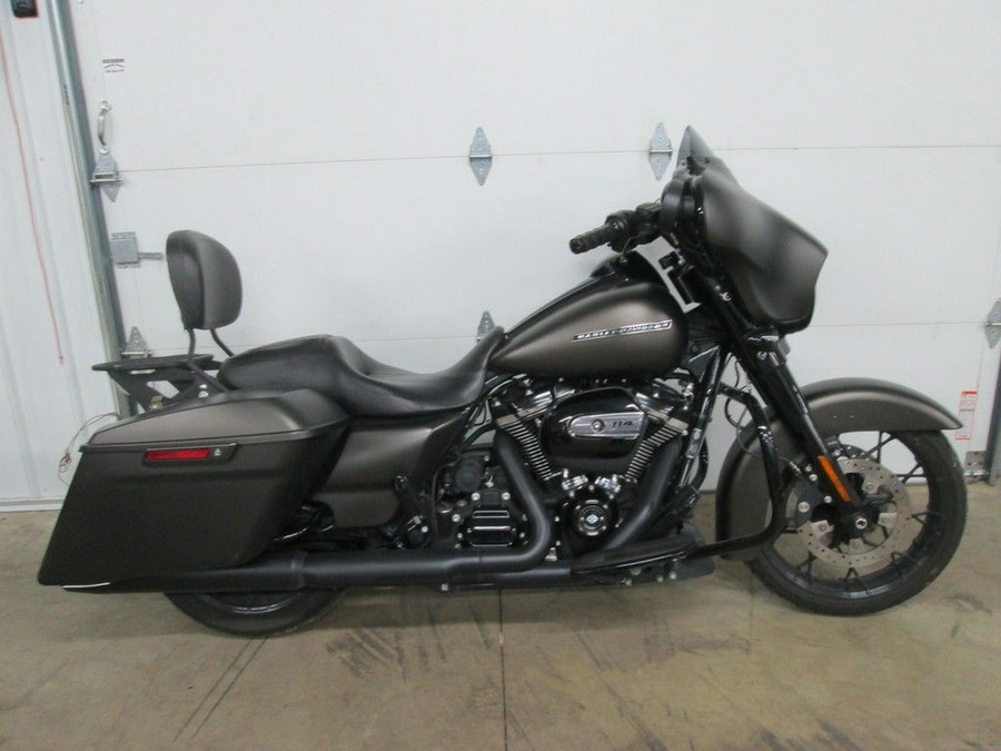 2020 Harley-Davidson® FLHXS - Street Glide® Special