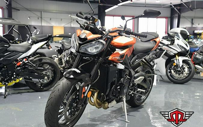2025 Triumph Street Triple 765 R