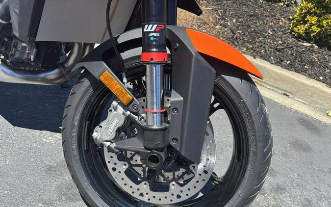 2027 KTM 990 Duke