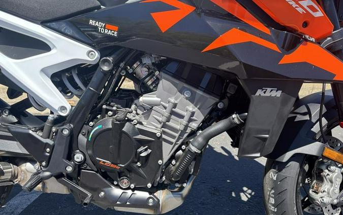 2027 KTM 990 Duke