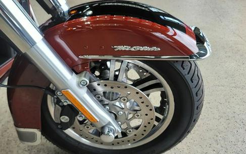 2024 Harley-Davidson Trike FLHTCUTG - Tri Glide Ultra