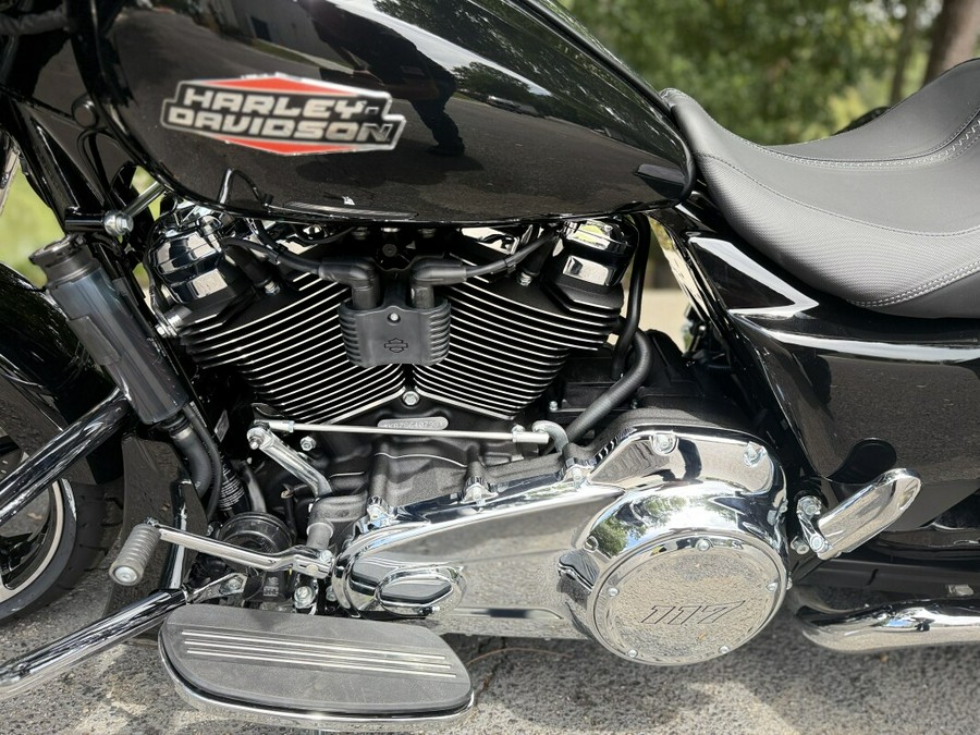 FLHX 2025 Street Glide™