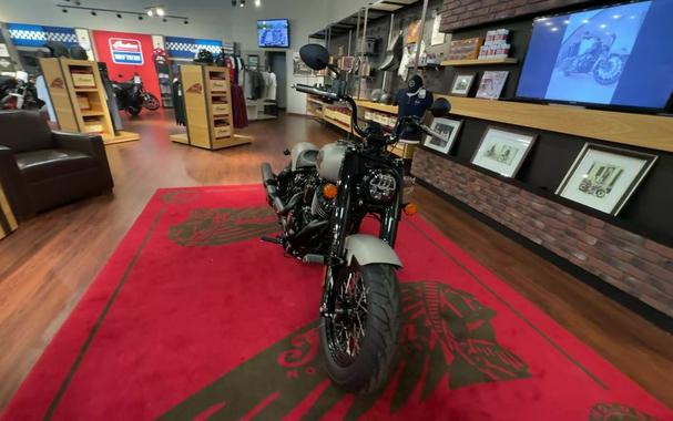 2023 Indian Motorcycle® Chief® Bobber Dark Horse® Silver Quartz Smoke