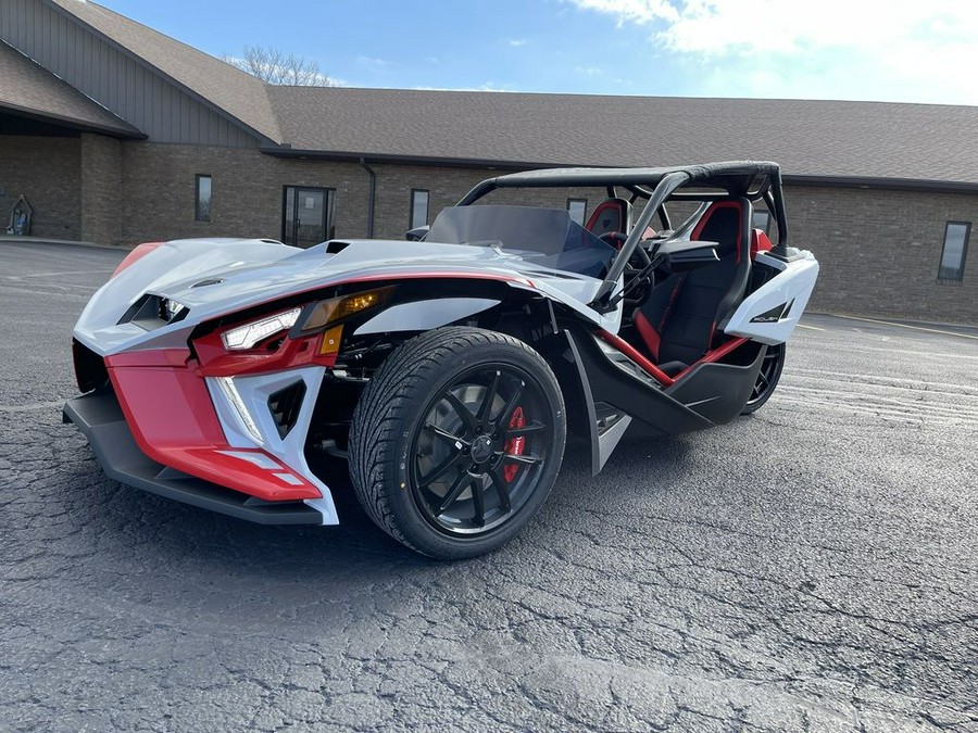 2024 Polaris Slingshot® ROUSH® Edition Manual