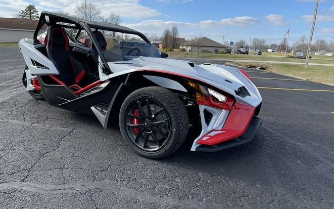 2024 Polaris Slingshot® ROUSH® Edition Manual