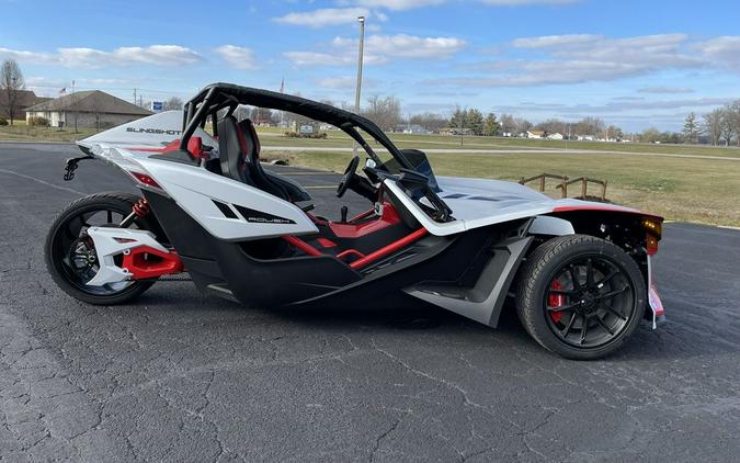 2024 Polaris Slingshot® ROUSH® Edition Manual