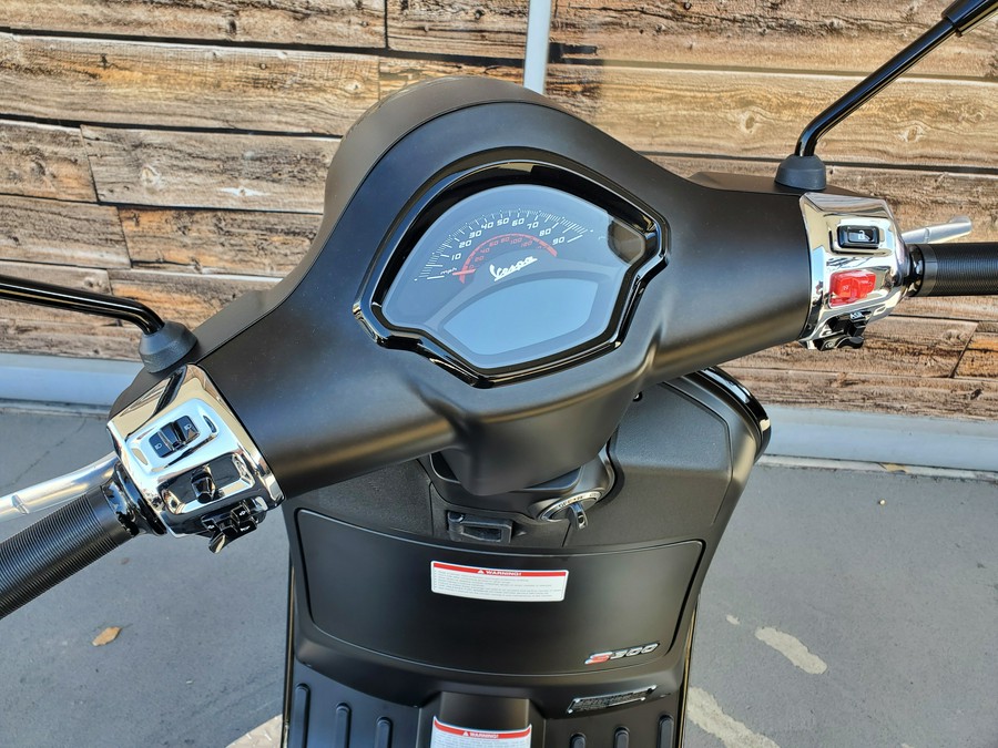 2024 Vespa GTS 300