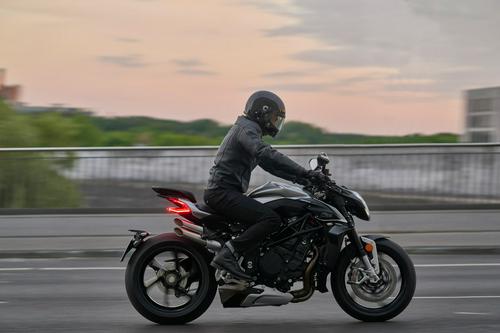 2022 MV Agusta Brutale 1000 RS First Look Preview