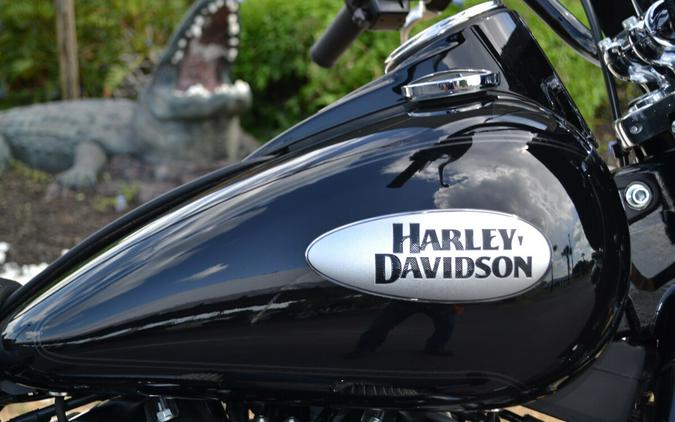 2021 Harley-Davidson Heritage Classic 114 - FLHCS