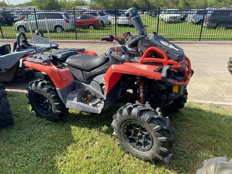 2018 Can-Am® Outlander™ X® mr 1000R Black & Can-Am Red