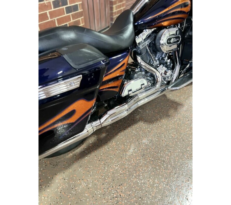 2015 CVO™ Street Glide®