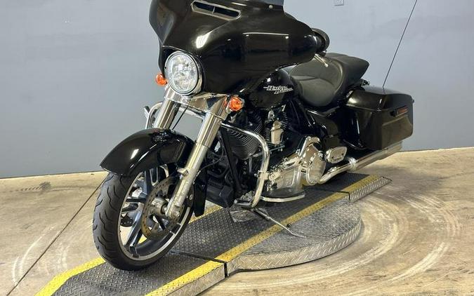 2015 Harley-Davidson® FLHX - Street Glide®