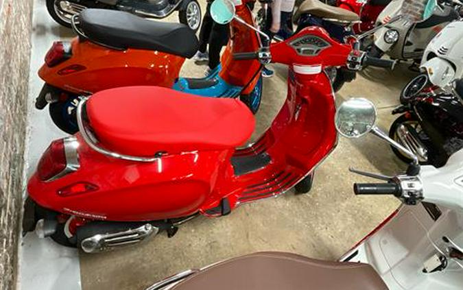 2023 Vespa Primavera 50 Red