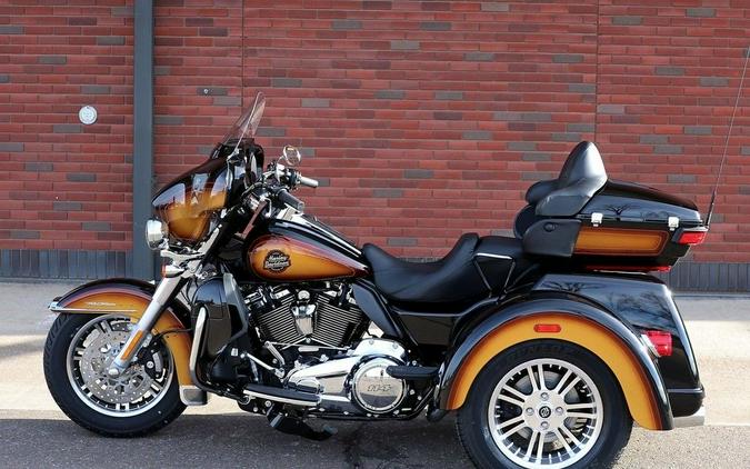 2024 Harley-Davidson® FLHTCUTG - Tri Glide® Ultra