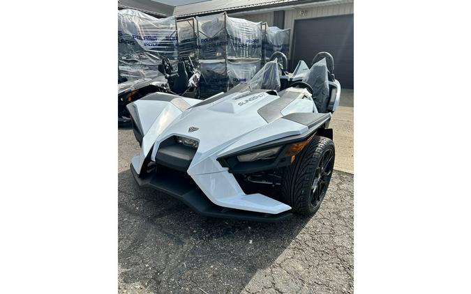 2024 Polaris Industries SLINGSHOT S MANUAL White