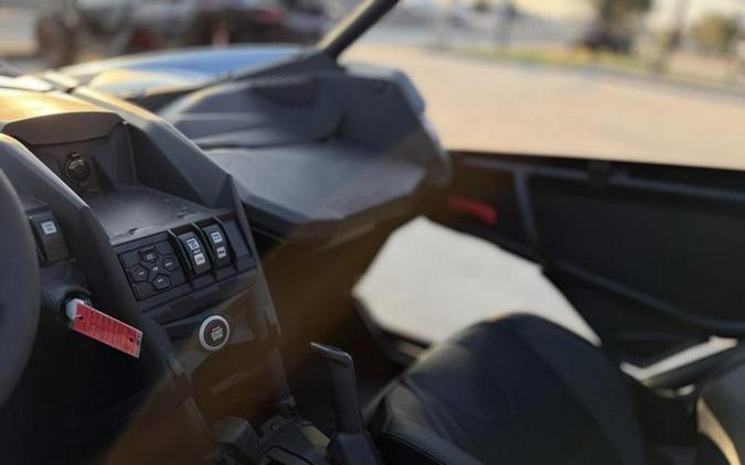 2026 Can-Am® Maverick X3 MAX RS Turbo Scandi Blue & Orange Crush