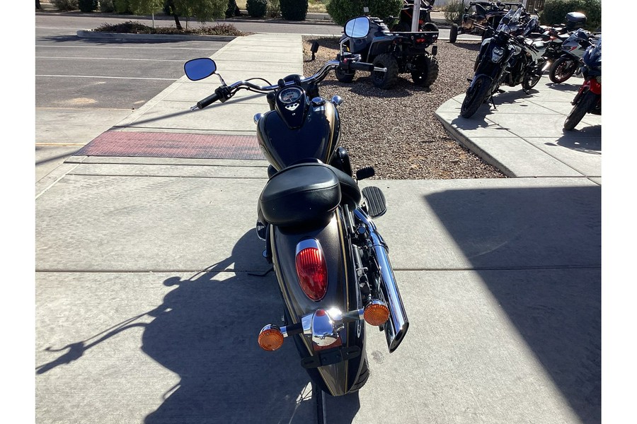 2023 Kawasaki Vulcan® 900 Classic