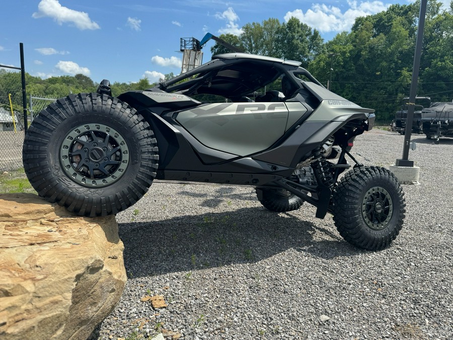 2026 Can-Am Maverick R X RC