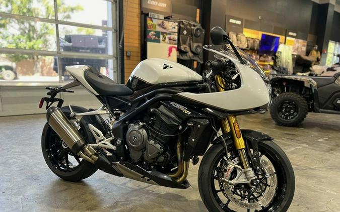 2022 Triumph Speed Triple 1200 RR Crystal White Storm Grey 1200 RR