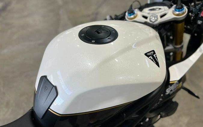 2022 Triumph Speed Triple 1200 RR Crystal White Storm Grey 1200 RR