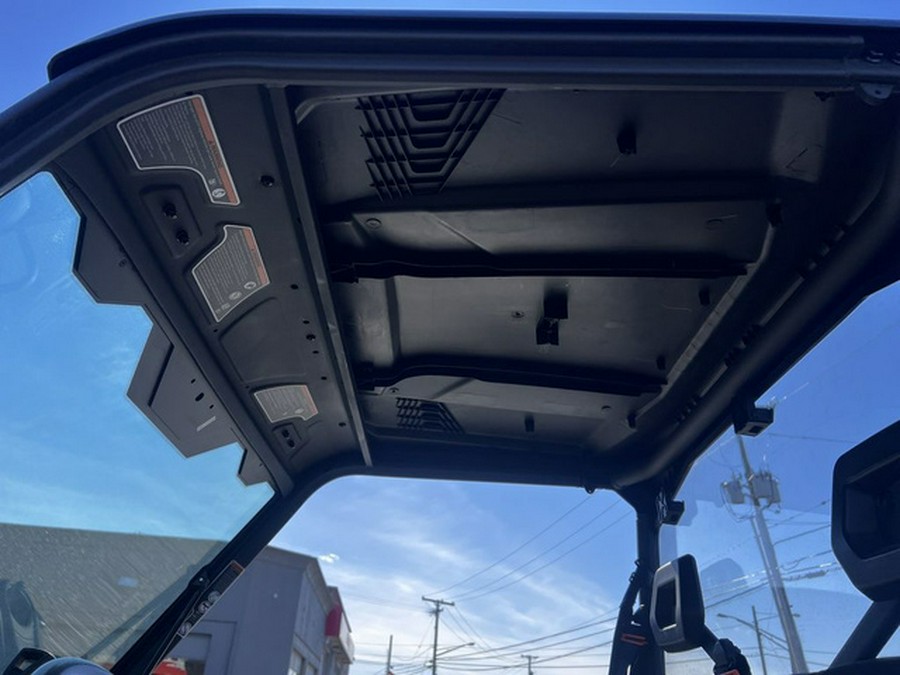 2025 Can-Am Defender XT HD10