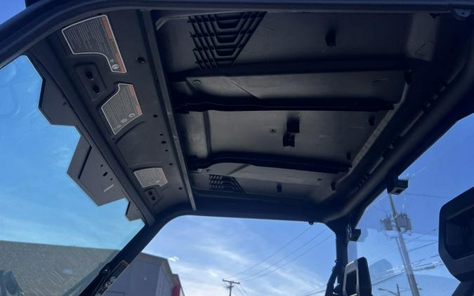 2025 Can-Am Defender XT HD10